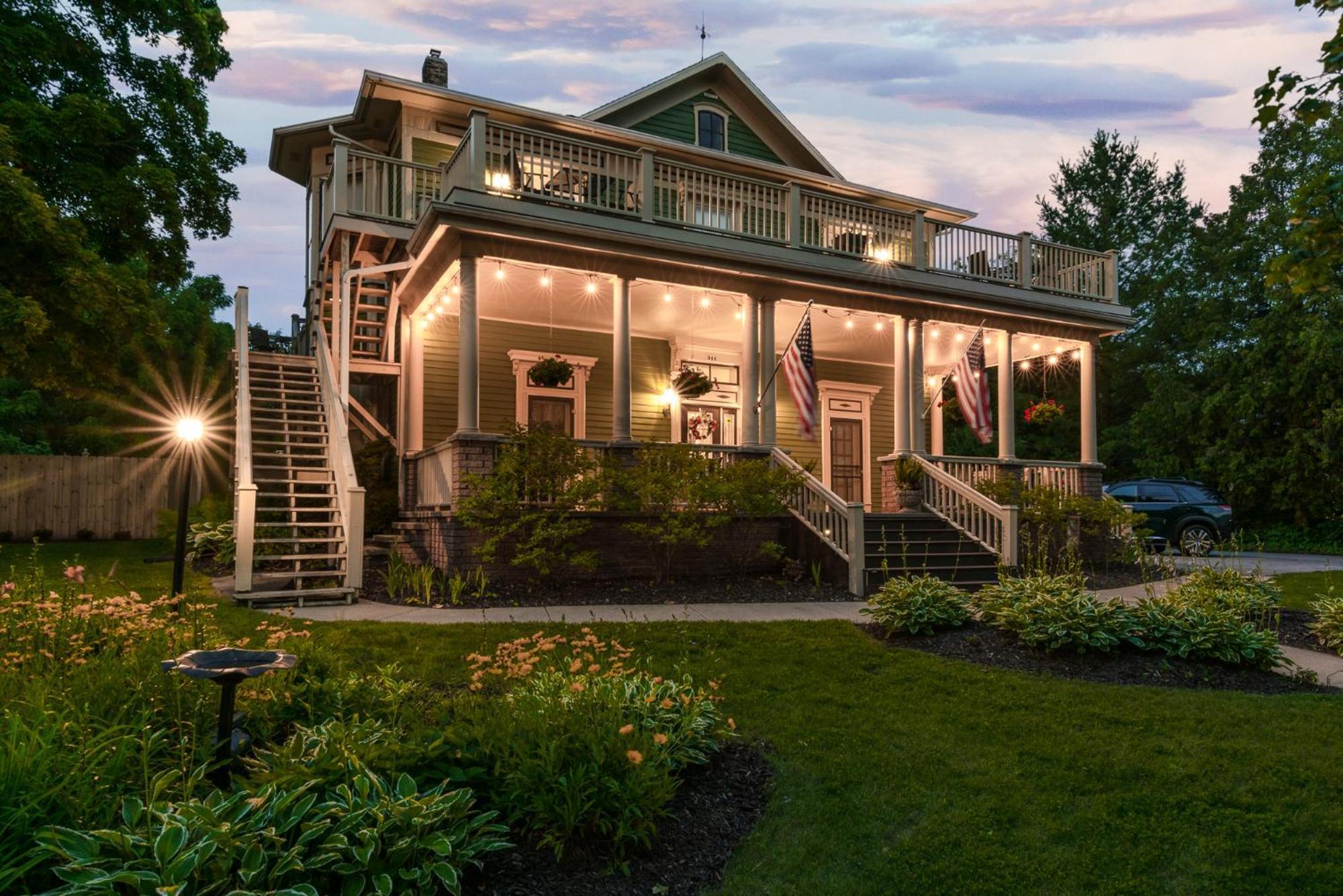 The Foxglove Inn Sturgeon Bay Exteriér fotografie